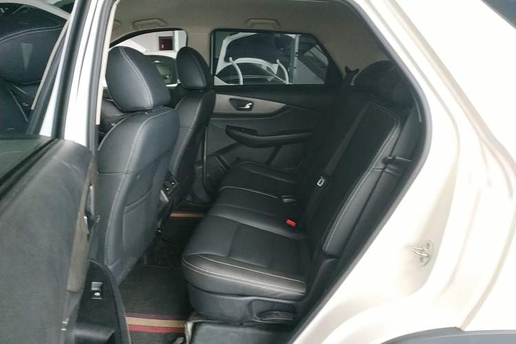 Used Dongfeng Fengon S560 2019 1.8L Manual Urban Model