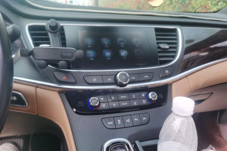 Used Buick LaCrosse 2016 28T Luxury Version
