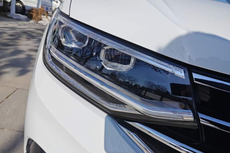 Used Volkswagen Tiguan L 2023 330TSI Automatic Two-Wheel Drive R-Line Enjoyment Edition