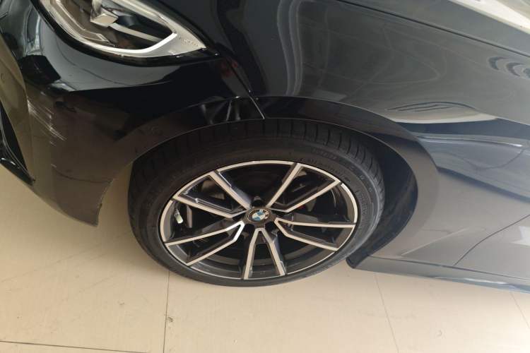 Used BMW 3 Series 2021 Second Facelift 325Li M Sport Package Left Front Wheel Hub