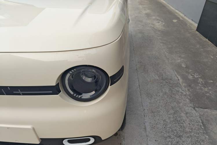 Used Geely Galaxy Panda 2025 210 km – Yuanqi Bear Left Front Headlight