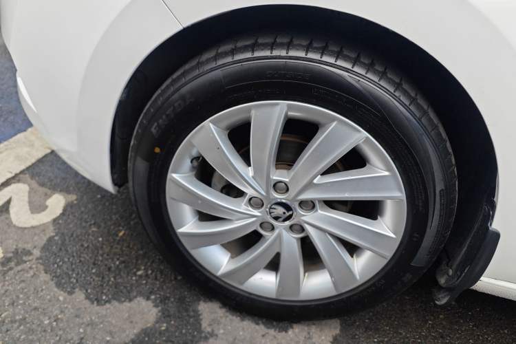 Used Skoda Rapid 2019 1.5L Manual Comfort Edition China VI Standard