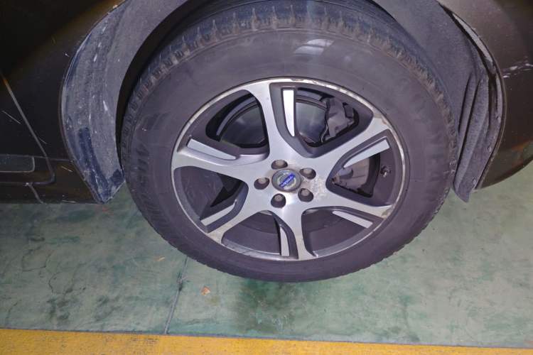 Used Volvo XC60 2014 T5 Zhiyi Edition
