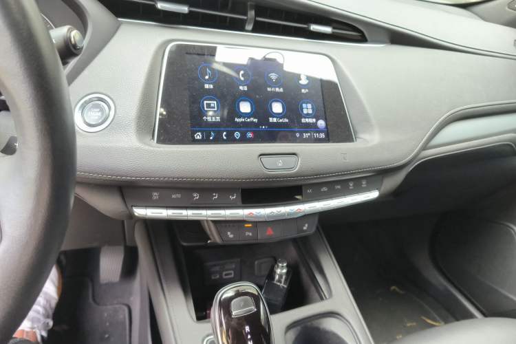 Used Cadillac XT4 2021 28T Two-Wheel Drive Leading Version Audio And AC Panel