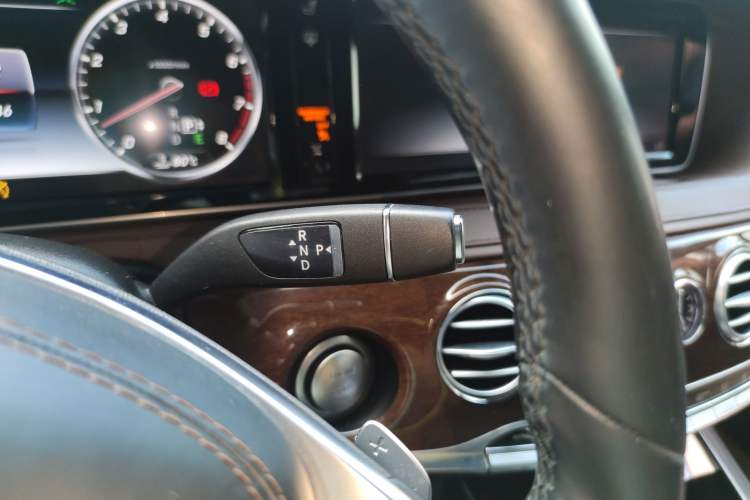 Used Mercedes-Benz S-Class 2014 S 320 L Business Model Gear Lever