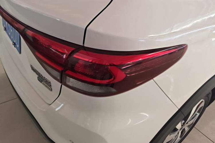 Used Kia KX Cross 2019 1.6L Automatic Dynamic Sunroof Version China VI Right Rear Taillight
