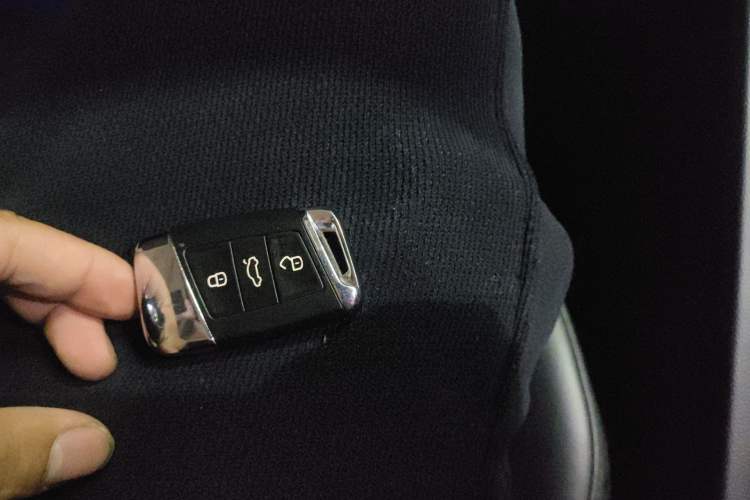 Used Volkswagen Magotan 2019 330TSI DSG Leading Edition China V Standard