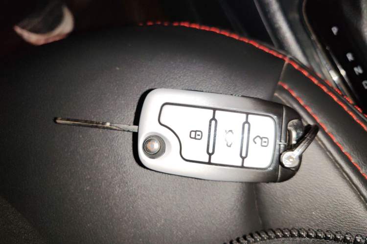 Used Volkswagen Polo 2016 1.6L Automatic Comfort Model Vehicle Key