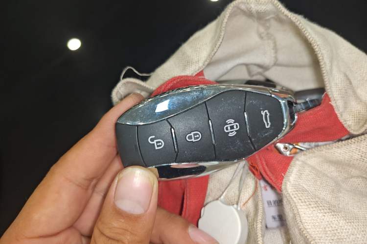 Used Hongqi HS3 2023 1.5T Two-Wheel Drive Shanwei Edition Interior 1