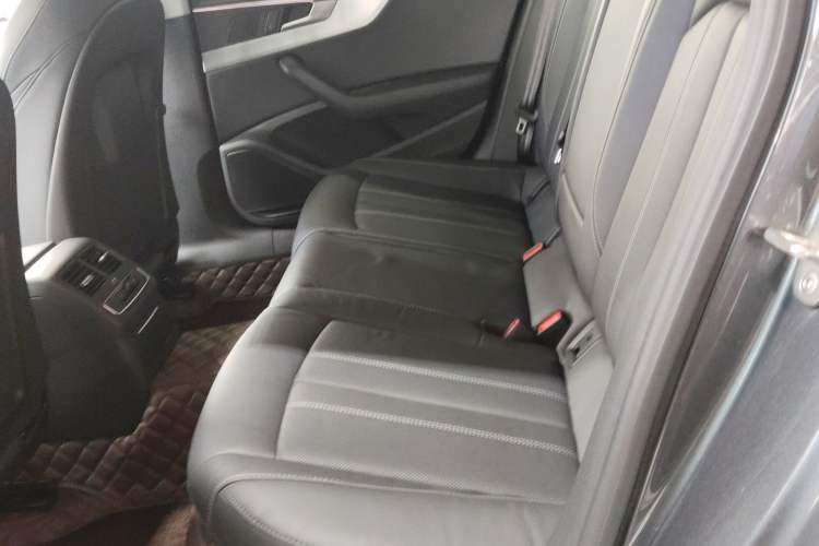 Used Audi A4L 2020 40 TFSI Luxury Dynamic Model