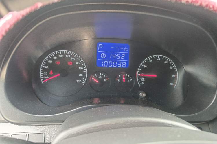 Used Chery Tiggo 3 2015 1.6L CVT ZhiShang Commemorative Edition
