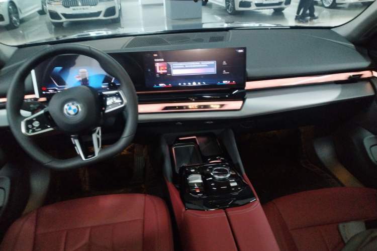 Used BMW 5 Series 2025 525Li M Sport Package
