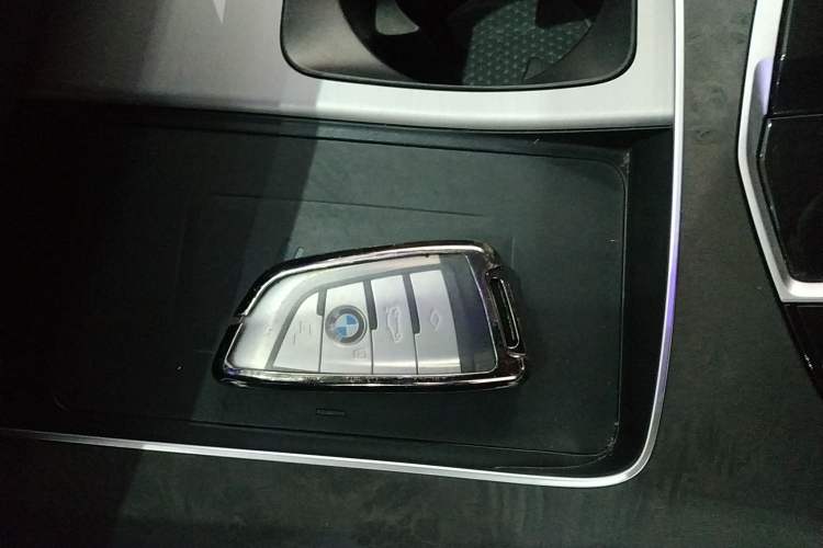 Used BMW X5 2022 Restyled xDrive 30Li Luxury Version M Sport Package
