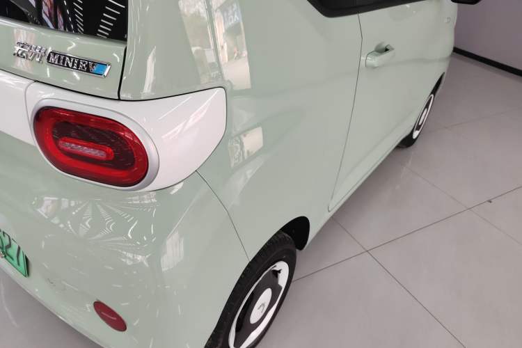 Used Wuling Hongguang MINIEV 2024 3rd Generation 215km Youth Edition Right Rear Taillight