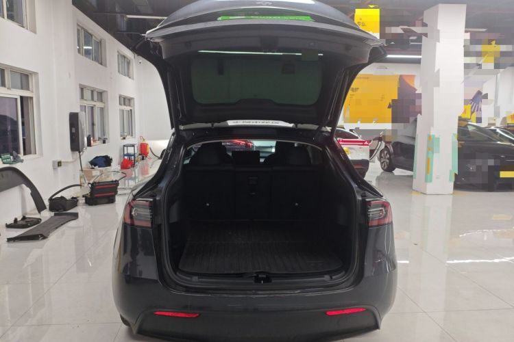 Used Tesla Model Y 2024 Rear-Wheel-Drive Version Trunk