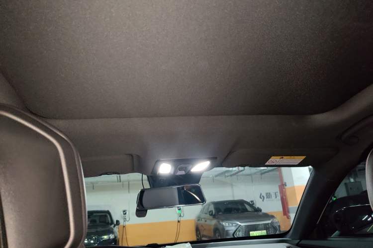 Used CHANGAN UNI-V 2022 1.5T Prestige Version