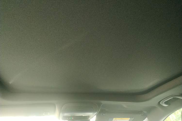 Used Cadillac XT4 2022 28T Two-Wheel-Drive Luxury Version