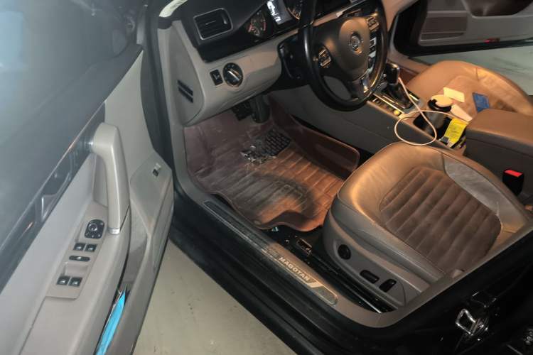 Used Volkswagen Magotan 2015 1.8TSI Luxury Model