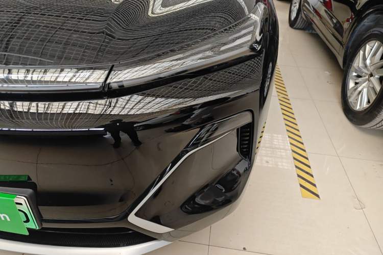 Used Geely Galaxy Xingjian 7 EM-i 2025 120km Exploration+ Version
