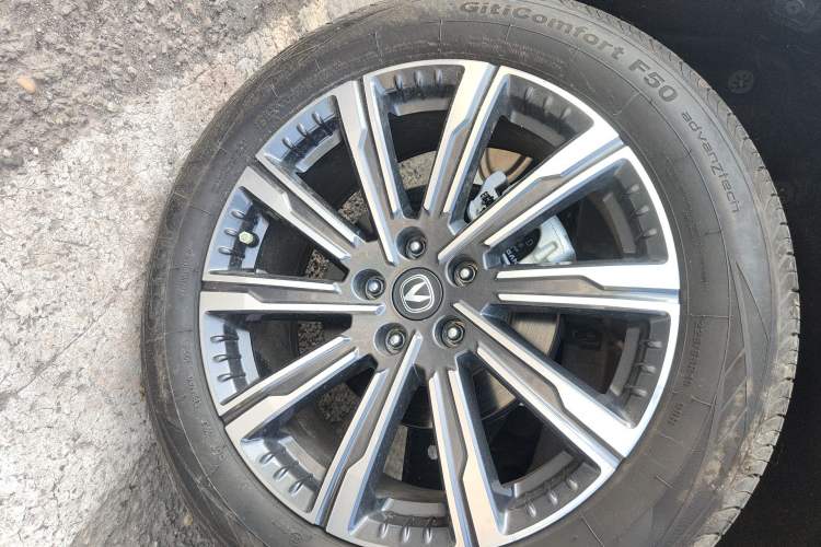 Used CHANGAN CS75 PLUS 2024 3rd Generation Champion Edition 1.5T Intelligent Drive Dynamic Model Right Rear Wheel Hub