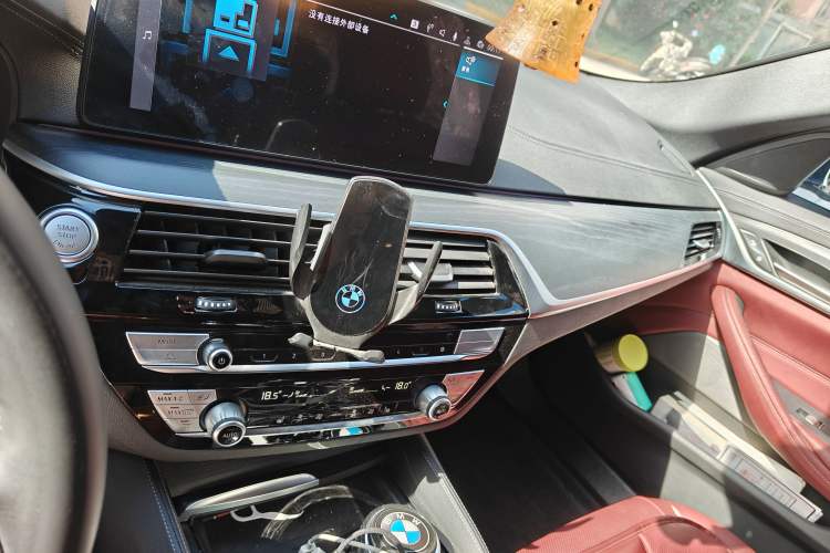 Used BMW 5 Series New Energy 2022 Second Facelift 535Le M Sport Package Audio And AC Panel