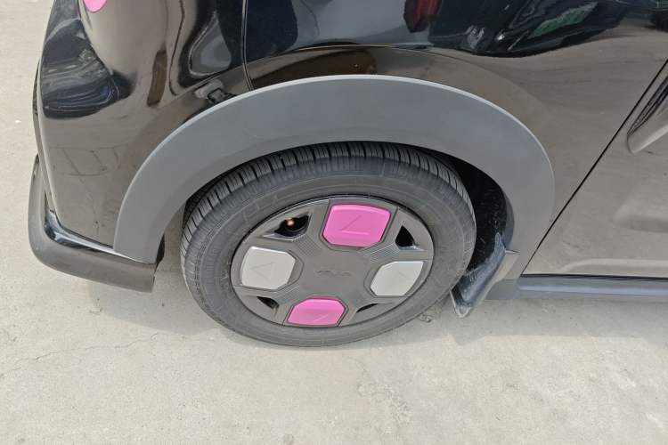 Used Geely Galaxy Panda 2025 210km Panda Kart Left Front Wheel Hub