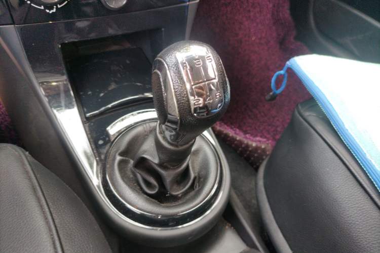 Used Citroen C-Quatre 2013 Sedan 1.6L Manual - Prestige Model Gear Lever