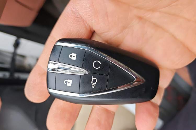 Used CHANGAN UNI-Z New Energy 2024 Blue Whale Smart Electric iDD 125km Beyond Edition