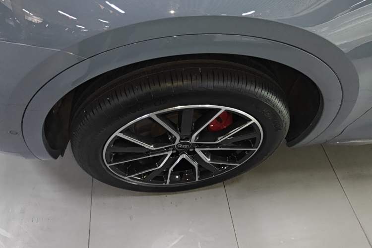 Used Audi Q5L 2022 40T RS Package Performance Model