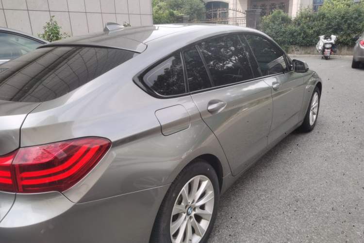 Used BMW 5 Series GT 2014 528i Leading Model
