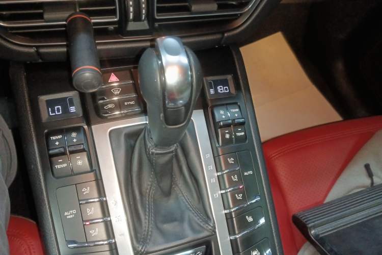 Used Porsche Macan 2021 Macan 2.0T