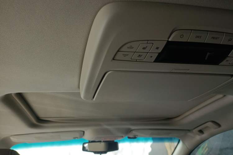 Used Buick GL8 2011 3.0L XT Luxury Business Flagship Edition
