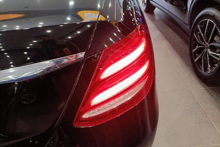 Used Mercedes-Benz E-Class 2016 E 200 L Sport Edition