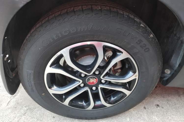 Used FORTHING Joyear XV 2016 1.6L CVT Luxury Model