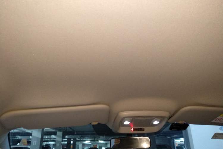 Used Renault Kadjar 2017 2.0L Two-Wheel Drive Fashion Edition Headliner