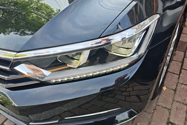 Used Volkswagen Magotan 2019 330TSI DSG Leading Edition China V Standard Left Front Headlight