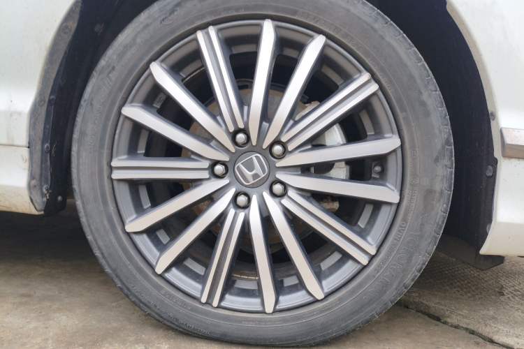Used Honda Elysion 2022 2.0L eHEV Luxury First Edition Right Front Wheel Hub