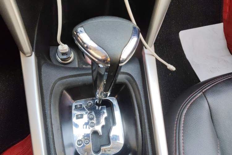Used Citroen C3-XR 2015 1.6L Automatic Pioneer Model Gear Lever