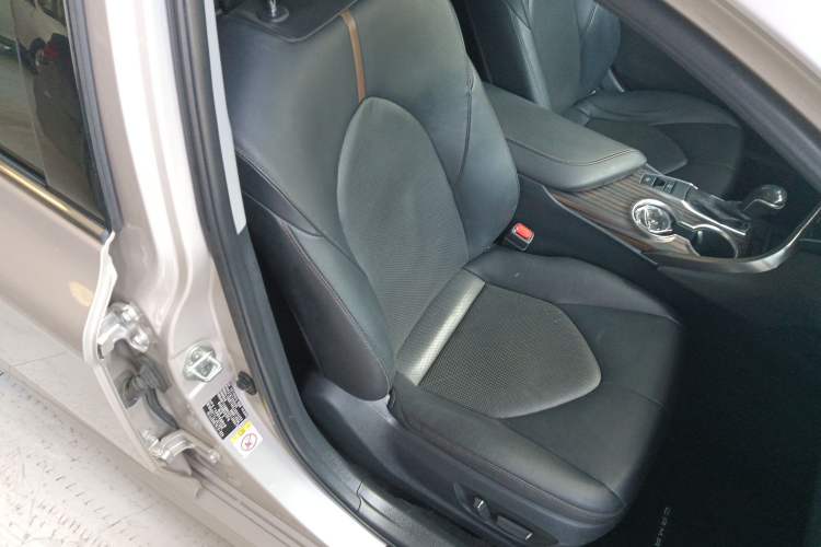 Used Toyota Camry 2018 2.0G Luxury Edition