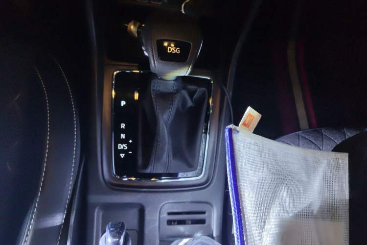 Used Skoda Karoq 2019 TSI280 Smart Drive Deluxe Edition China VI Standard
