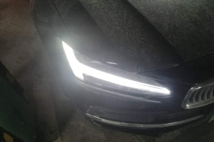 Used Volvo S90 2024 B5 Zhiyi Luxury Edition