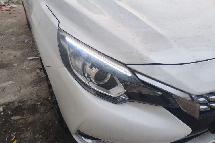 Used Venucia T90 2017 2.0L CVT Smart Edition Right Front Headlight