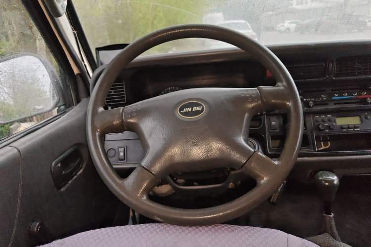 Used Jinbei Hiace 2020 2.0L Xiangyun Series Luxury Van High Roof China VI Standard Model 1TZS
