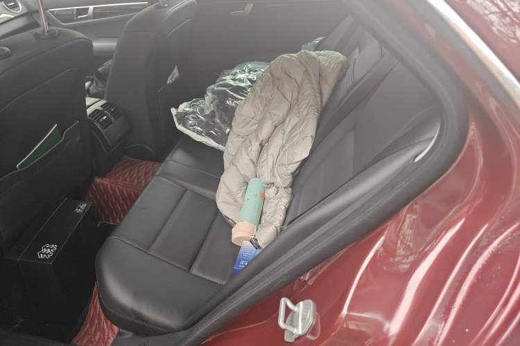 Used Mercedes-Benz C-Class 2011 C 200 CGI Fashion Model