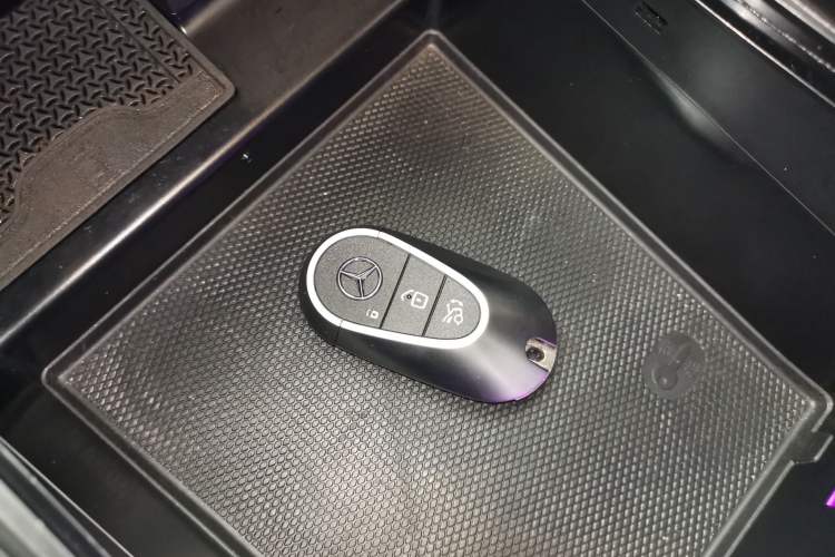 Used Mercedes-Benz C-Class 2025 C 260 L Sport Edition Vehicle Key