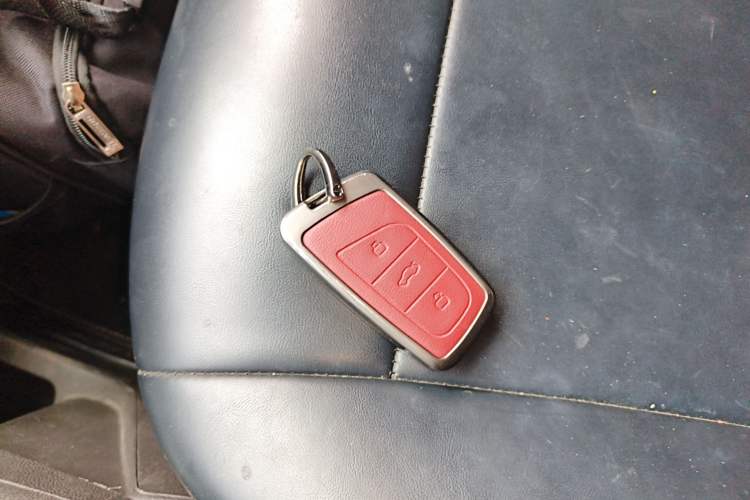 Used Chery QQ Little Ant 2021 150 000 Yuan Ant Fan Edition Ant Trend Version Lithium Iron Phosphate Vehicle Key