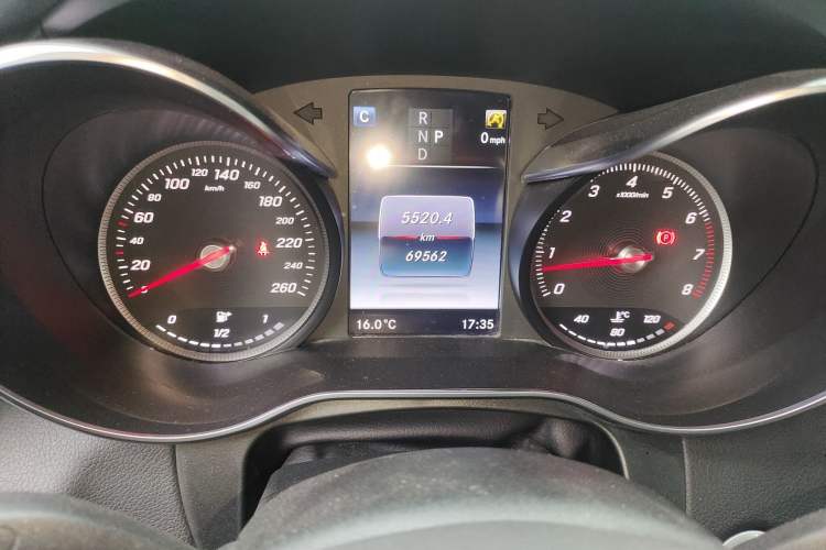 Used Mercedes-Benz GLC 2016 GLC 300 4MATIC Dynamic Model
