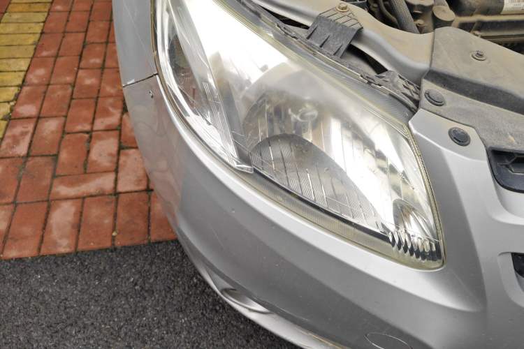 Used Chevrolet Sail 2013 Sedan 1.4L Manual - Youyi Happiness Edition Right Front Headlight