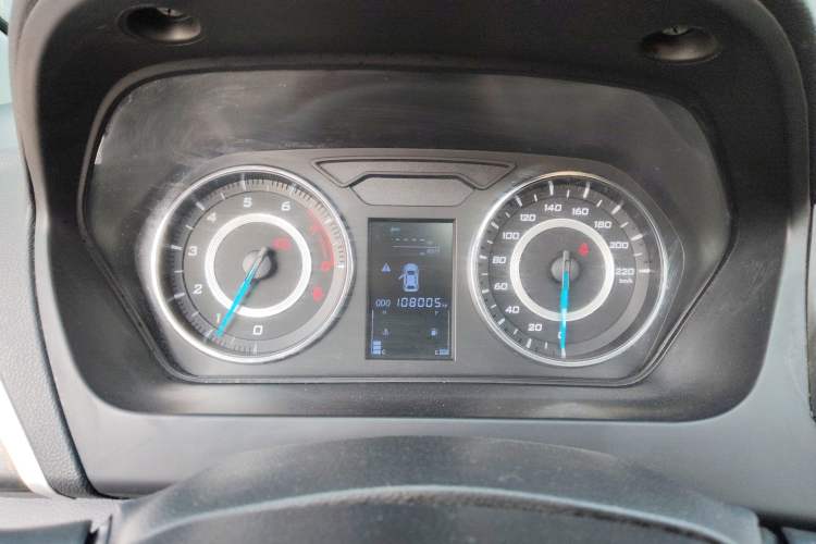 Used Soueast V5 Lingzhi 2015 Plus 1.5L Manual Smart Edition Instrument Cluster