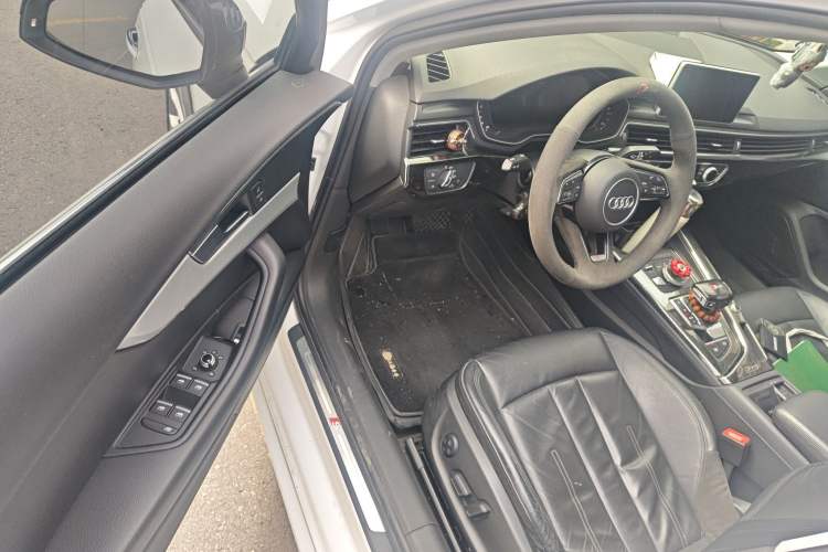 Used Audi A4L 2019 40 TFSI Fashion Edition China VI Emission Standard
